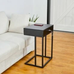 Modern Industry Metal/Wooden 'C' Side and End Table with 2 USB Charging Ports - Glitzhome Walnut